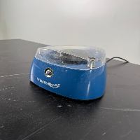 VWR Mini Centrifuge image 1